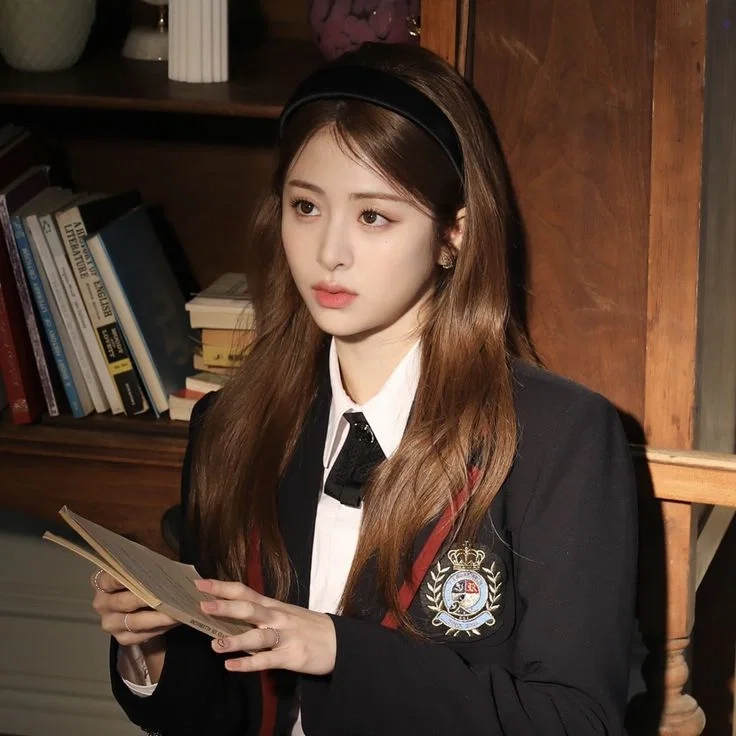 Huh Yunjin