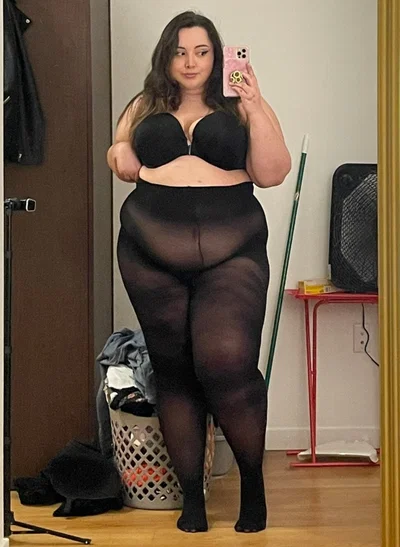 Un Fit Girlfriend 
