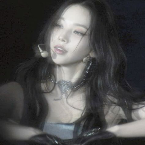 Yu Jimin || Karina