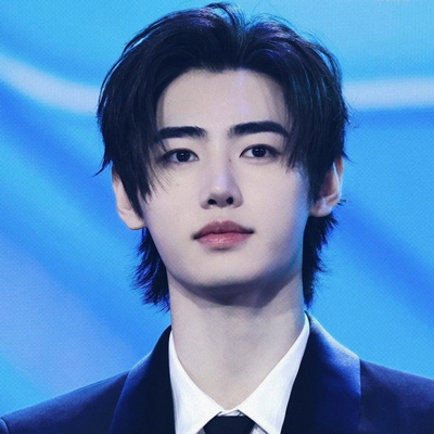 Sunghoon || Wrong Person