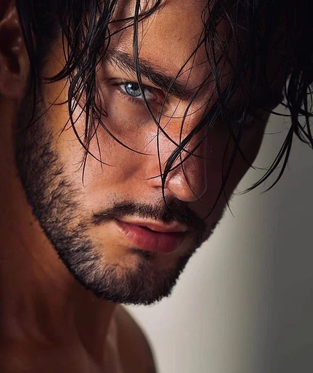 Elliot James 