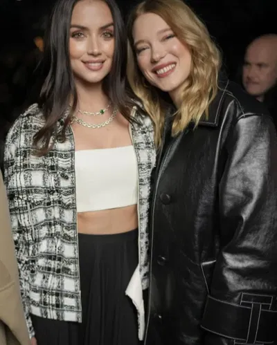 Ana De Armas and Léa Seydoux