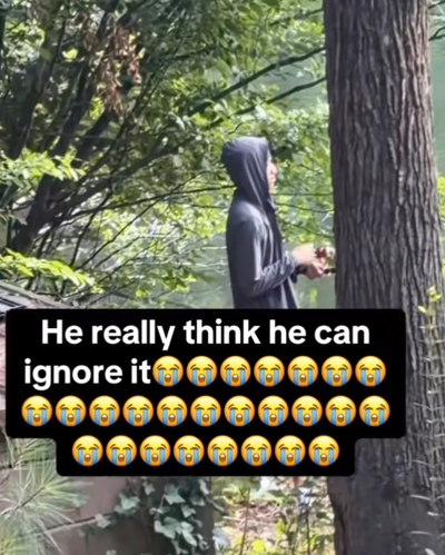 He tryna ignore it😭