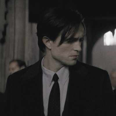 Bruce Wayne || Batman