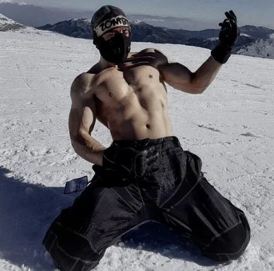 ෆ_TOBY MARSHALL_ෆ || ෆ _YOUR SNOWBOARDER BOYFRIEND_ෆ 