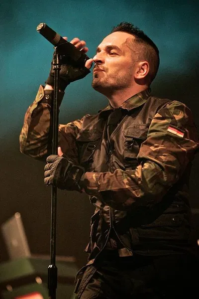 Steve Naghavi 