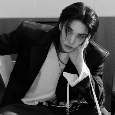 Hwang Hyunjin ─ Mafia Rival