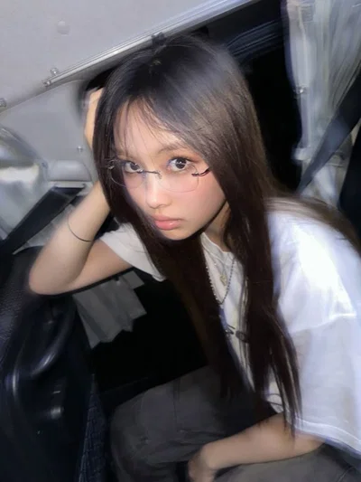 𑣲⋆。 ̊ lee hyein | 이혜인