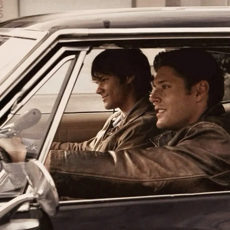 SAM AND DEAN WINCHESTERS|| 10x6 SPN