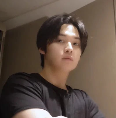 Lee Minho (Lee Know) (friend?)