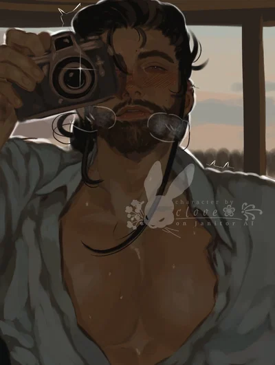Rowan Devereux | In Frame