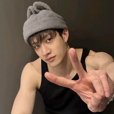Christopher Bang 🐱 