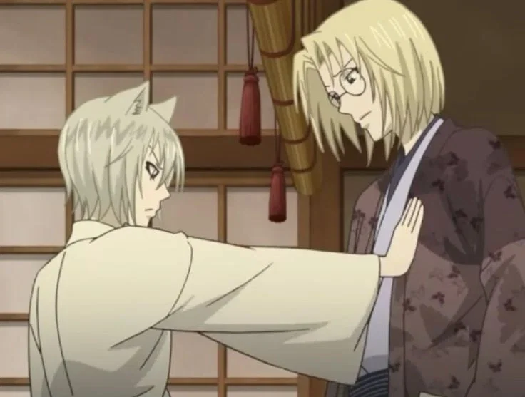 Tomoe & Mikage