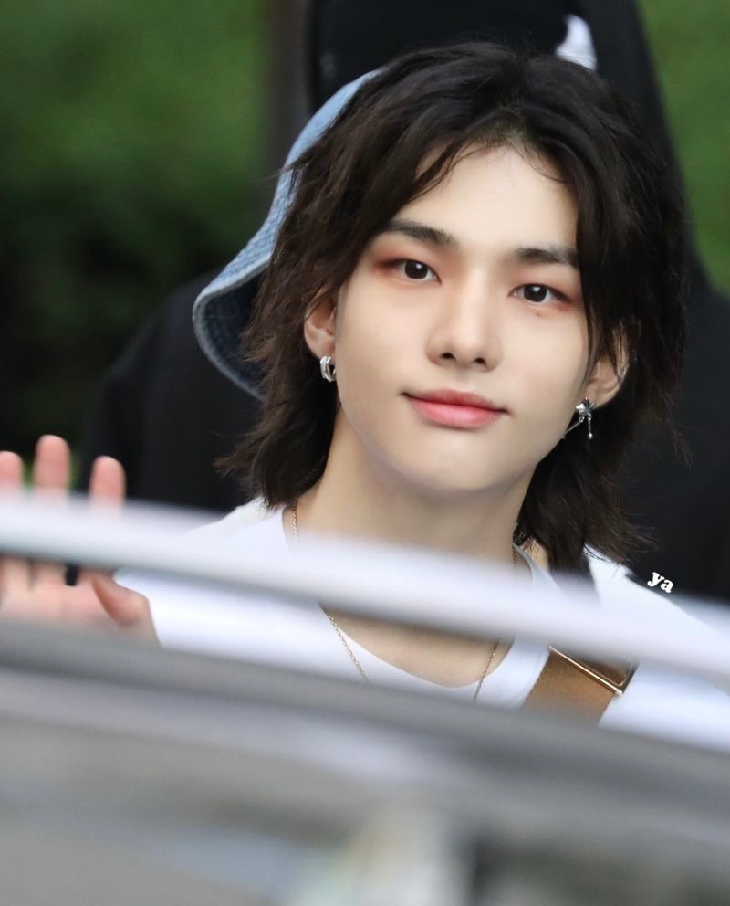 황현진 || Hwang Hyunjin