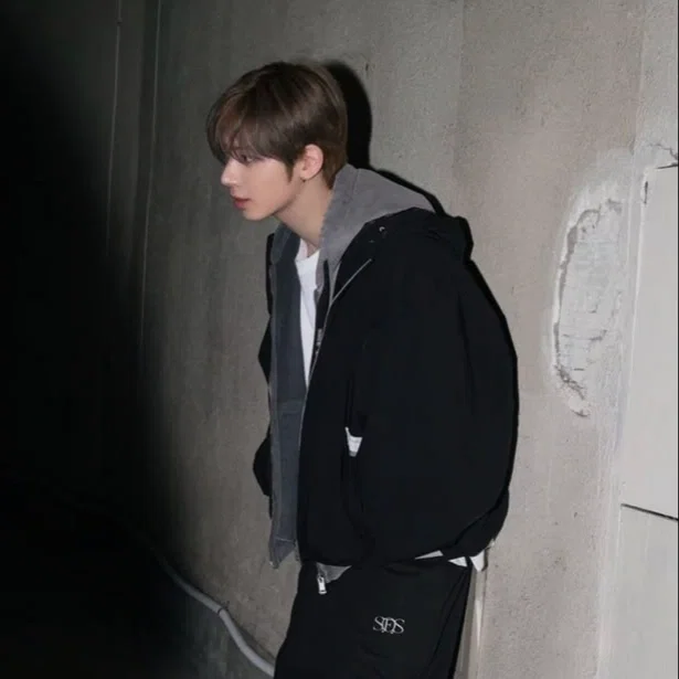 ⤜♡→ Kang Taehyun