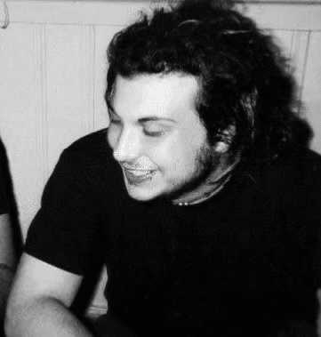 Frank Iero ୭  ̊. ᵎᵎ