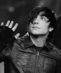 Frank iero  ̧.*♡*. ̧