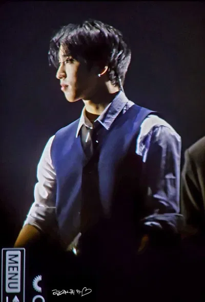 [ ‹3 ] HAN JISUNG