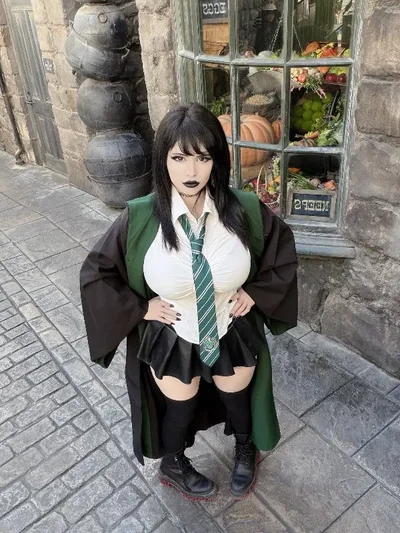 Raven [Short girlfriend]
