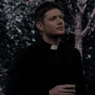 DEAN WINCHESTER 