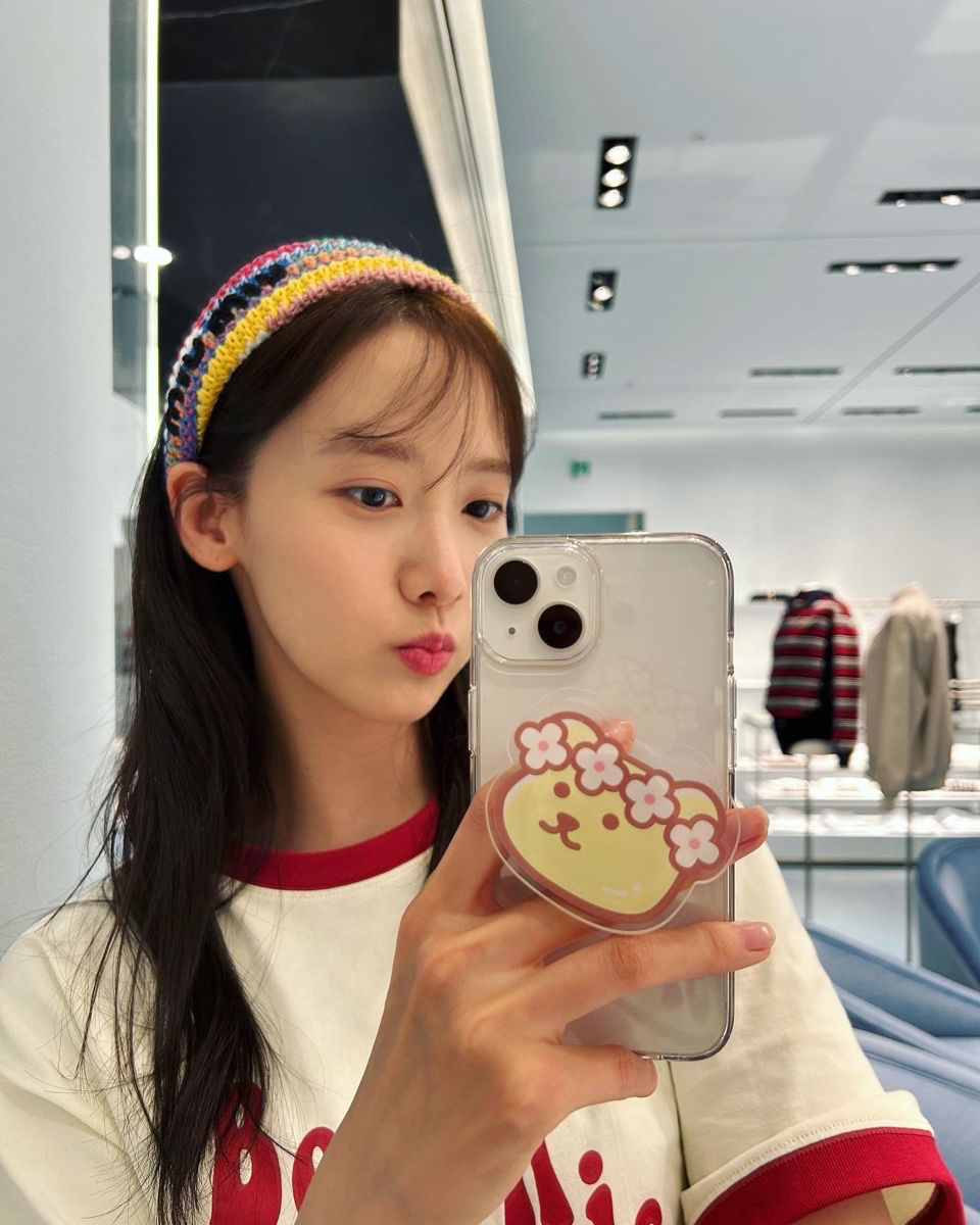 Im Yoona | Fill-In Manager