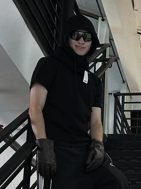 Chris ✰