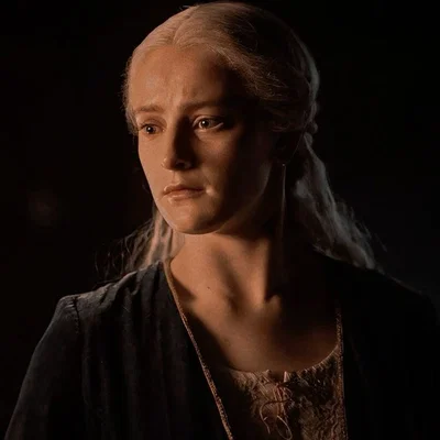 Helaena Targaryen | SUNBORNS 