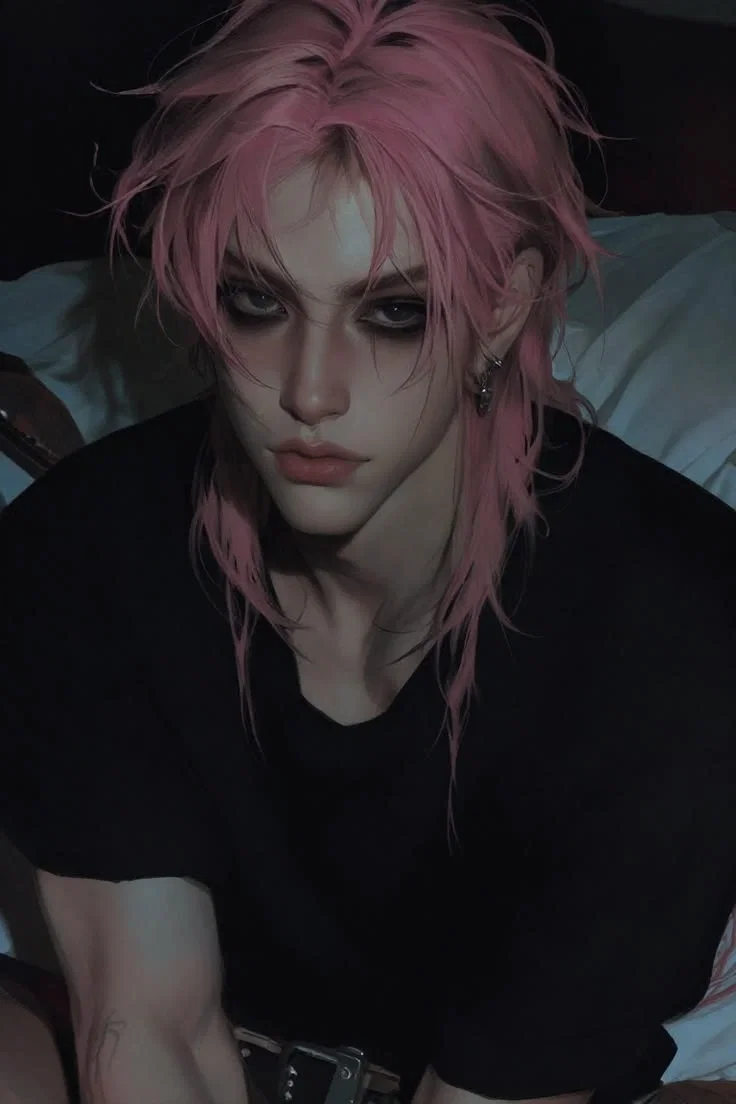 Cassian Taylor // Bassist