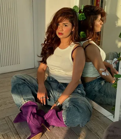 Avneet Kaur | Cousin Sister