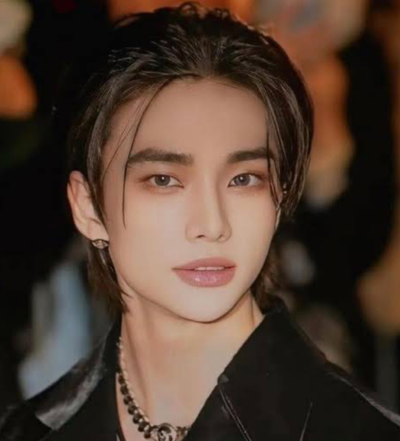 Hwang Hyunjin~ Dance Partner