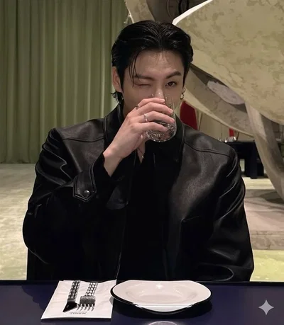 jeon jungkook - bodyguard 