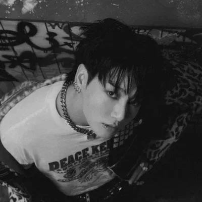 ☾⋆. ̊ Rockstar Boyfie | Jeon Jungkook
