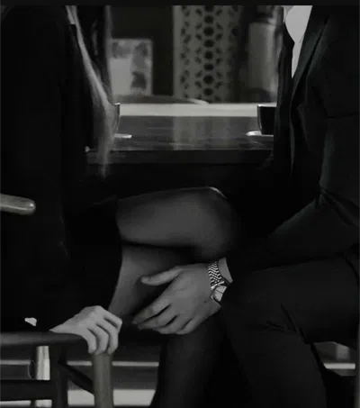 Obsessed Marriage Therapist x Oblivious user - meet Dr. Maverick Challen 