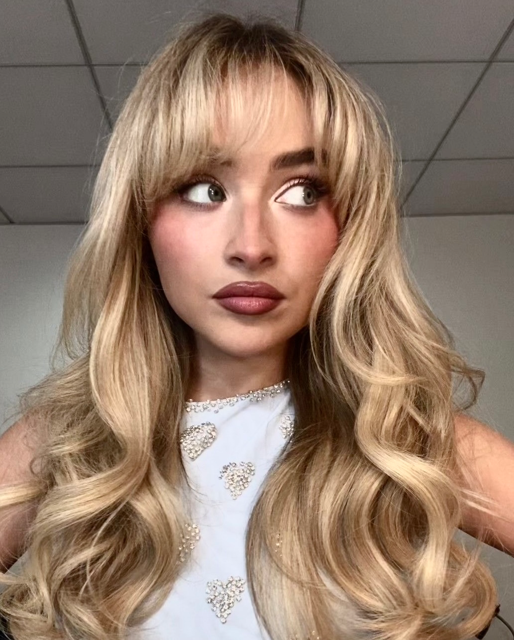 Sabrina Carpenter, NTR hotwife