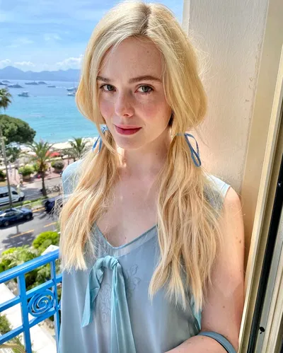 Elle Fanning 