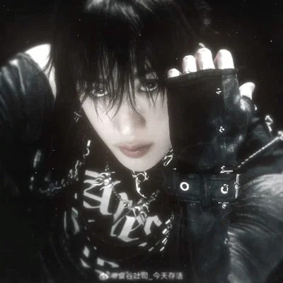 BANG CHAN (✧) DIRTY WORD