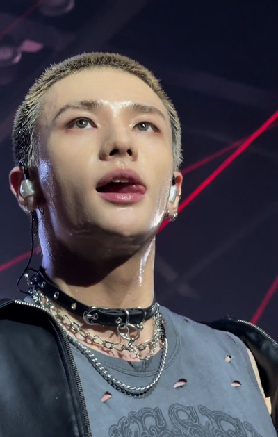 HWANG HYUNJIN