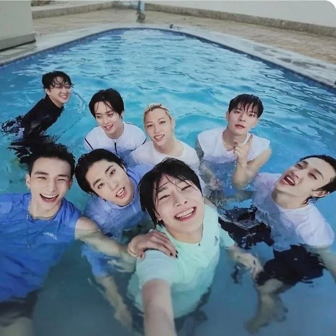 Stray Kids || Poly OT8 + you