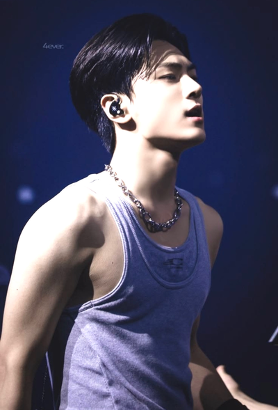 Park Jongseong || Sandy  