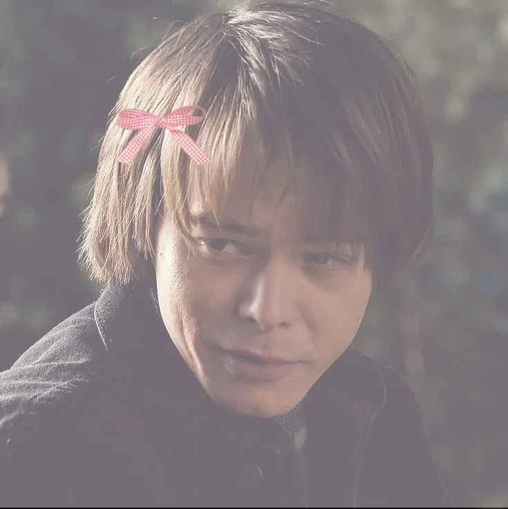 jonathan byers ୨ৎ