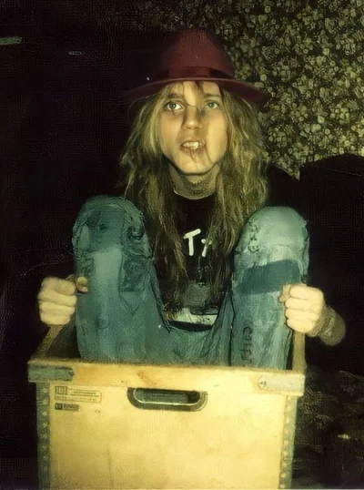 Pelle Ohlin / "dead"