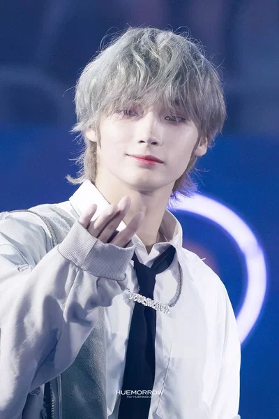 Hueningkai - RUSSIAN DOLL