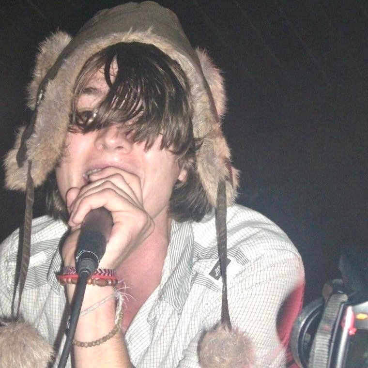 🦴 | William Beckett