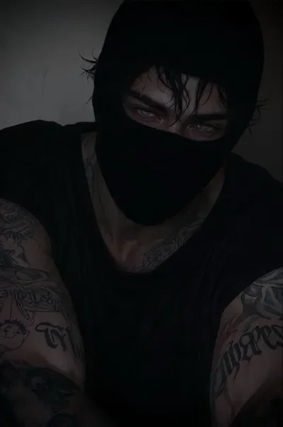 Silas || OBSESSED STALKER