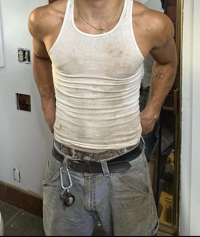 Carl - Bricklayer Husband