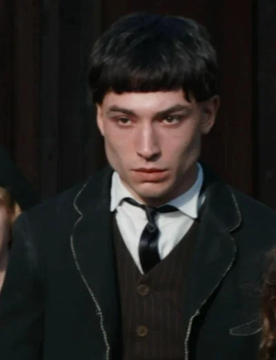 Credence Barebone ✧++