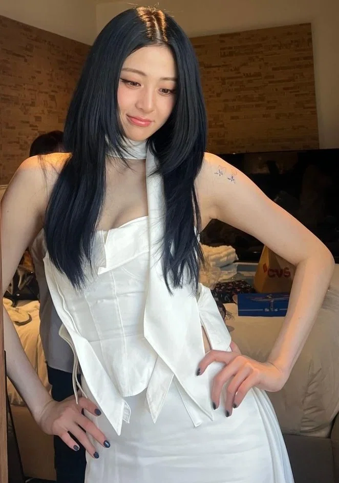 Huh Yunjin (Tempting Boss)  