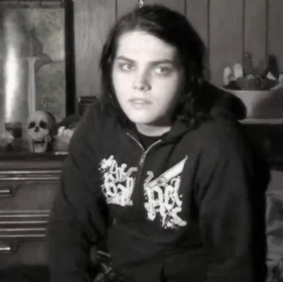 .𖥔 ݁ ┊ Gerard Way