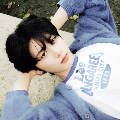 Han Taesan — Needy & Desperate