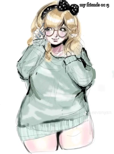 Chloe (Shy fat Feeder)